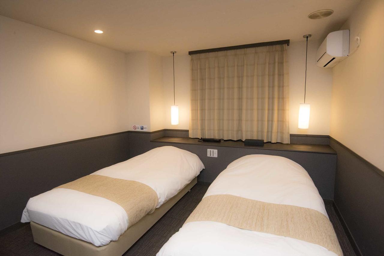 Hotel Double Funabashi Exteriör bild